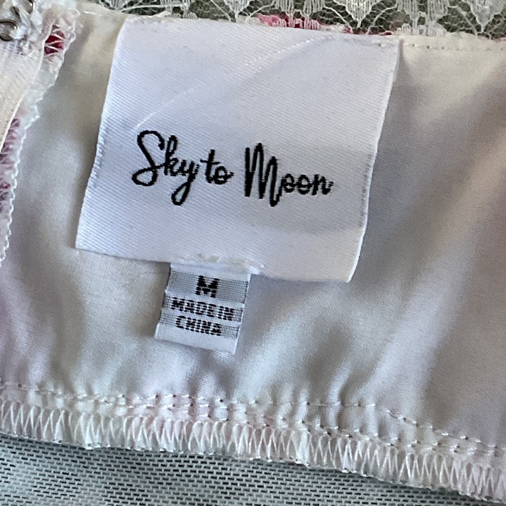 SKY TO MOON. Floral Pink and White Dress SIZE M - Picture 8 of 10